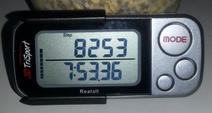 Using the 3D TriSport pedometer for seniors from Realalt