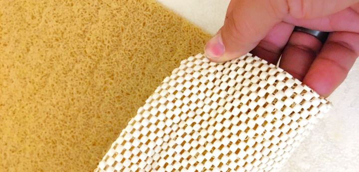 Checking the quality of the Asvin Soft Textured Shower Tub Mat