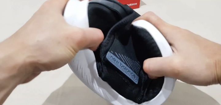 Checking the durability of the velcro shoes