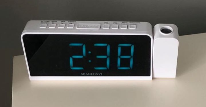 Having the projection alarm clock for seniors from Shanlonyi