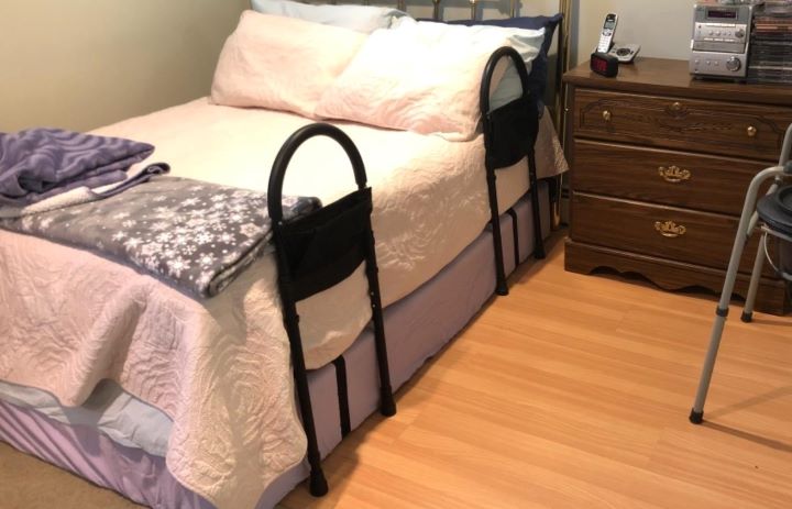 Using the easy-use bed rail for the elderly from Medline