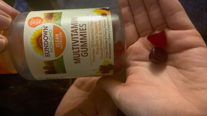 Trying the Adult Multivitamin Gummies with Vitamin C, D3, and Zinc for Immune Health from the brand Sundown