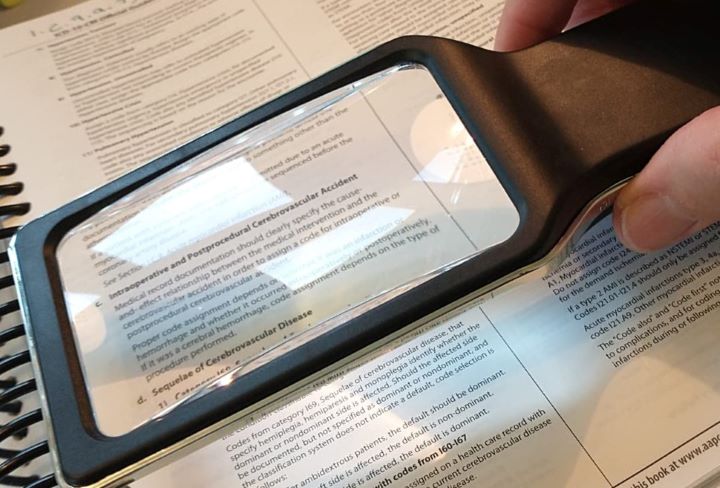 Confirming how useful the magnifying glass for elderly from MagniPros